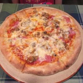 Csopak Vendéglő & Pizzéria Ajka - Étel/ital