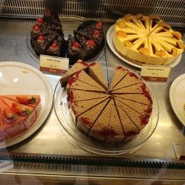 Csuta Cukrászda Csákvár - Étel/ital