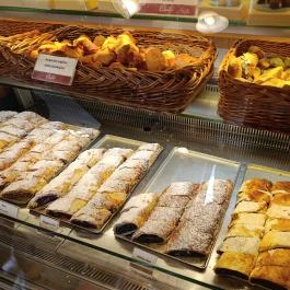 Csuta Cukrászda Csákvár - Étel/ital