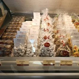 Csuta Cukrászda Csákvár - Étel/ital