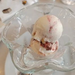 Csuta Cukrászda Csákvár - Étel/ital