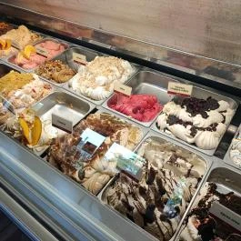 Csuta Cukrászda Csákvár - Étel/ital