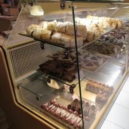 Csuta Cukrászda Csákvár - Étel/ital