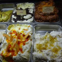 Csuta Cukrászda Csákvár - Étel/ital