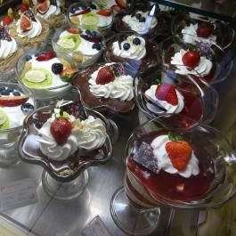 Csuta Cukrászda Csákvár - Étel/ital