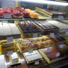 Csuta Cukrászda Csákvár - Étel/ital