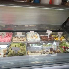 Csuta Cukrászda Csákvár - Étel/ital