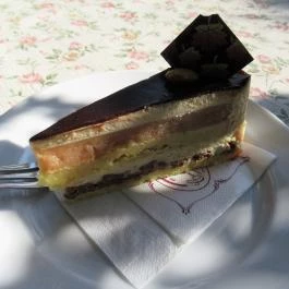 Csuta Cukrászda Csákvár - Étel/ital