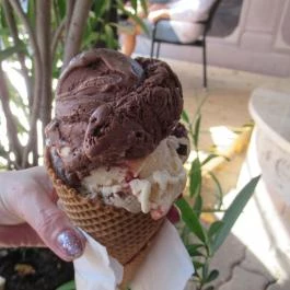 Csuta Cukrászda Csákvár - Étel/ital