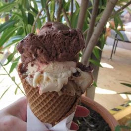 Csuta Cukrászda Csákvár - Étel/ital