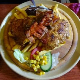 Cuha Völgye Étterem, Zirc - Étel/ital