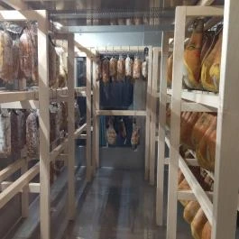 Cut & Barrel Budapest - Étel/ital