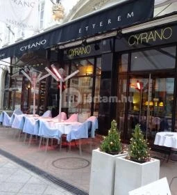 Cyrano Étterem