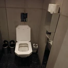 Cyrano Étterem, Budapest - Mosdó