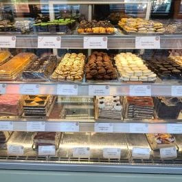 Cziniel Cukrászda & Kávéház Budapest - Étel/ital