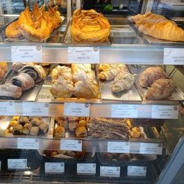 Cziniel Cukrászda & Kávéház Budapest - Étel/ital