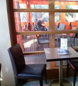 Cziniel Cukrászda & Kávéház