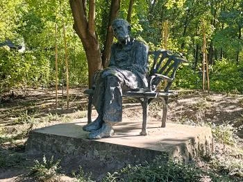 Czóbel Béla szobra Szentendre