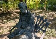 Czóbel Béla szobra Szentendre