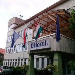 D-Hotel Gyula - Külső kép