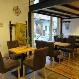 D18 Café & Bar Budapest - Belső