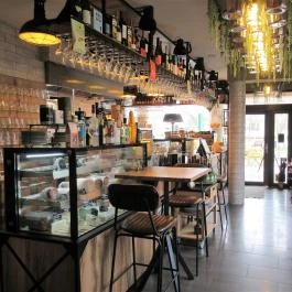 Dabas Deli Bistro Dabas - Belső