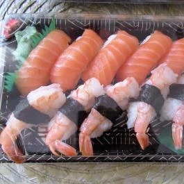 Daily Asian Food Sushi Bar & Restaurant Budapest - Étel/ital