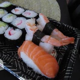 Daily Asian Food Sushi Bar & Restaurant Budapest - Étel/ital