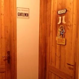 Dallas Étterem Budapest - Mosdó