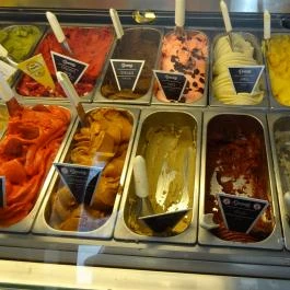 Damniczki Fagyizó Székesfehérvár - Étel/ital