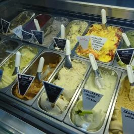 Damniczki Fagyizó Székesfehérvár - Étel/ital