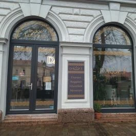 Dawat Indiai Étterem , Vác - Külső kép