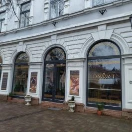 Dawat Indiai Étterem , Vác - Külső kép