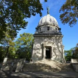 Deák-mauzóleum Budapest - Egyéb