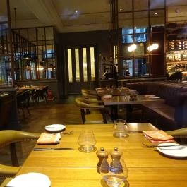 Deák St. Kitchen, Budapest - Belső