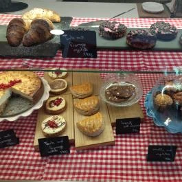 Deli Boulangerie, Sopron - Étel/ital