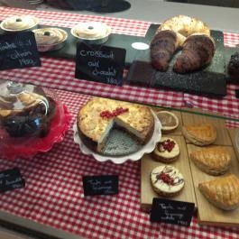 Deli Boulangerie, Sopron - Étel/ital