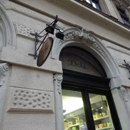 Deli Budapest - Külső kép