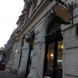 Deli Budapest - Külső kép