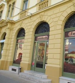 Déli Cukrászda & Fagyizó