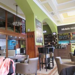 Délibáb Kávézó & Street Food, Cegléd - Belső