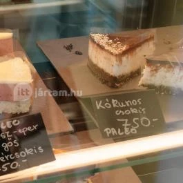 Deliciosa Sütibár Budapest - Étel/ital