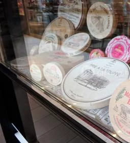 Delizia Gourmet & More