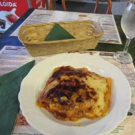 Den Haag Pizzéria, Budapest - Étel/ital