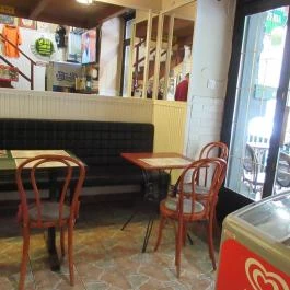 Den Haag Pizzéria, Budapest - Belső