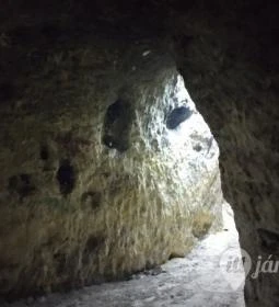 Denevér utcai barlangóvóhely