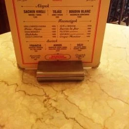 Déryné Bisztró, Budapest - Étlap/itallap