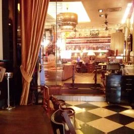 Déryné Bisztró, Budapest - Belső