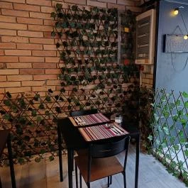 Deshi Dine Taste of Home Budapest - Belső