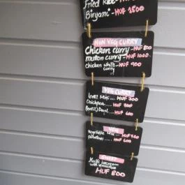 Desi Deera Budapest - Belső